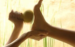 Giúp chân thư giãn khi phải đứng lâu